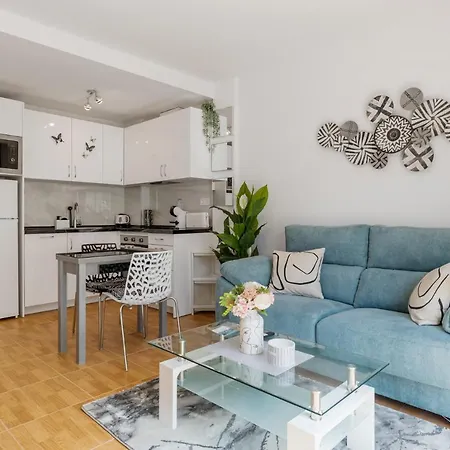 Blue Pearl In Apartment Fuengirola