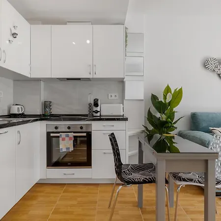 Blue Pearl In Apartment Fuengirola